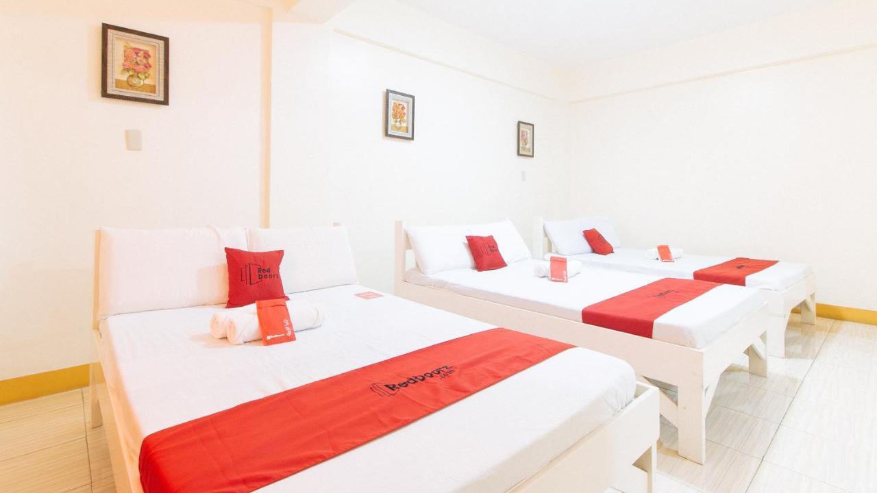 Reddoorz @ Golden Skye Hotel Guagua Exterior photo