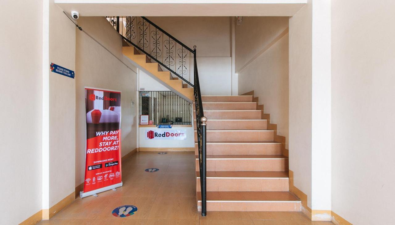 Reddoorz @ Golden Skye Hotel Guagua Exterior photo